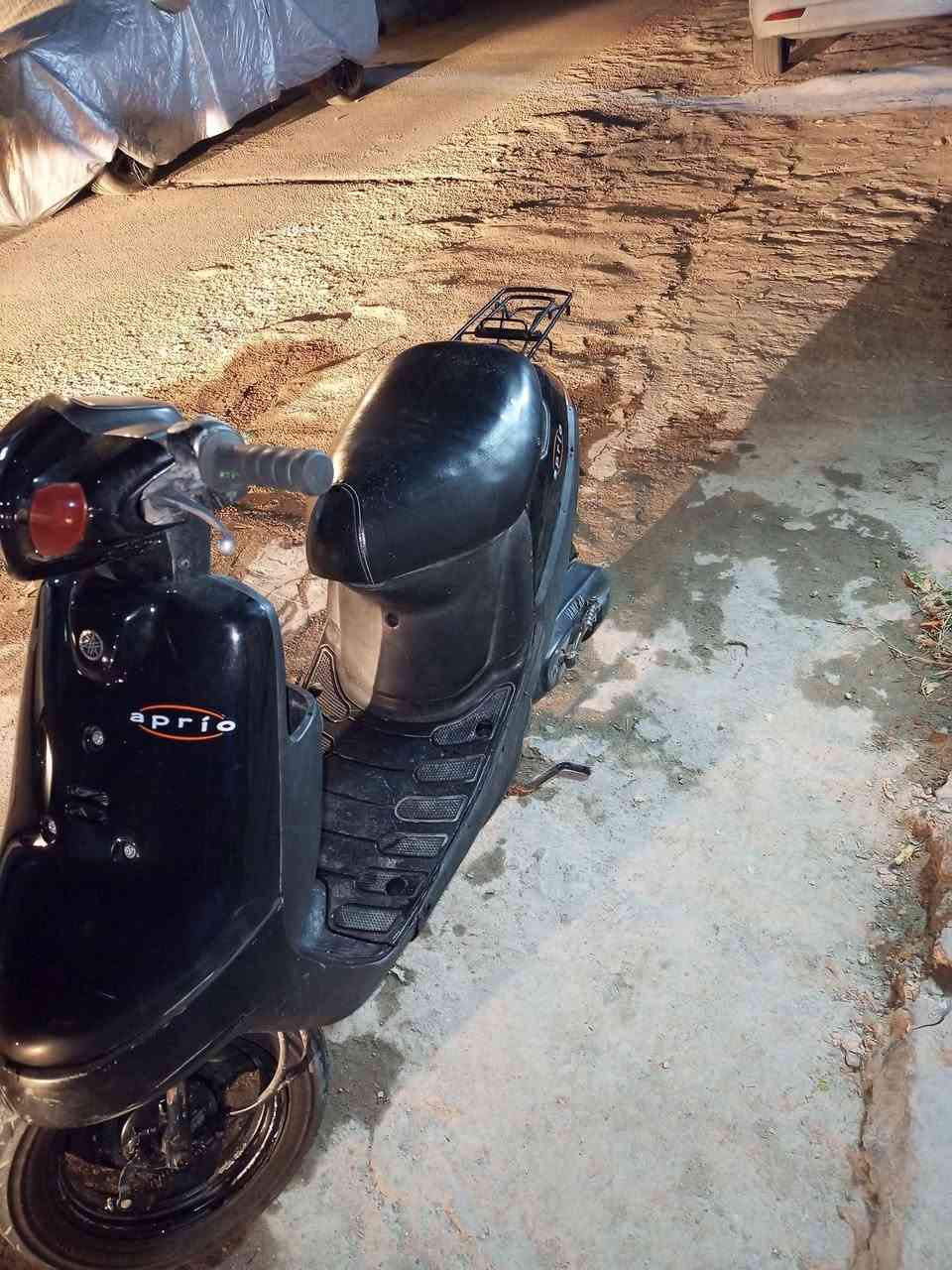 بطة شغالة سلف وهندر بلادية سرعة 60 مكاني بغداد حي الجهاد *********** السعر 250 وبيها مجال بسيط
