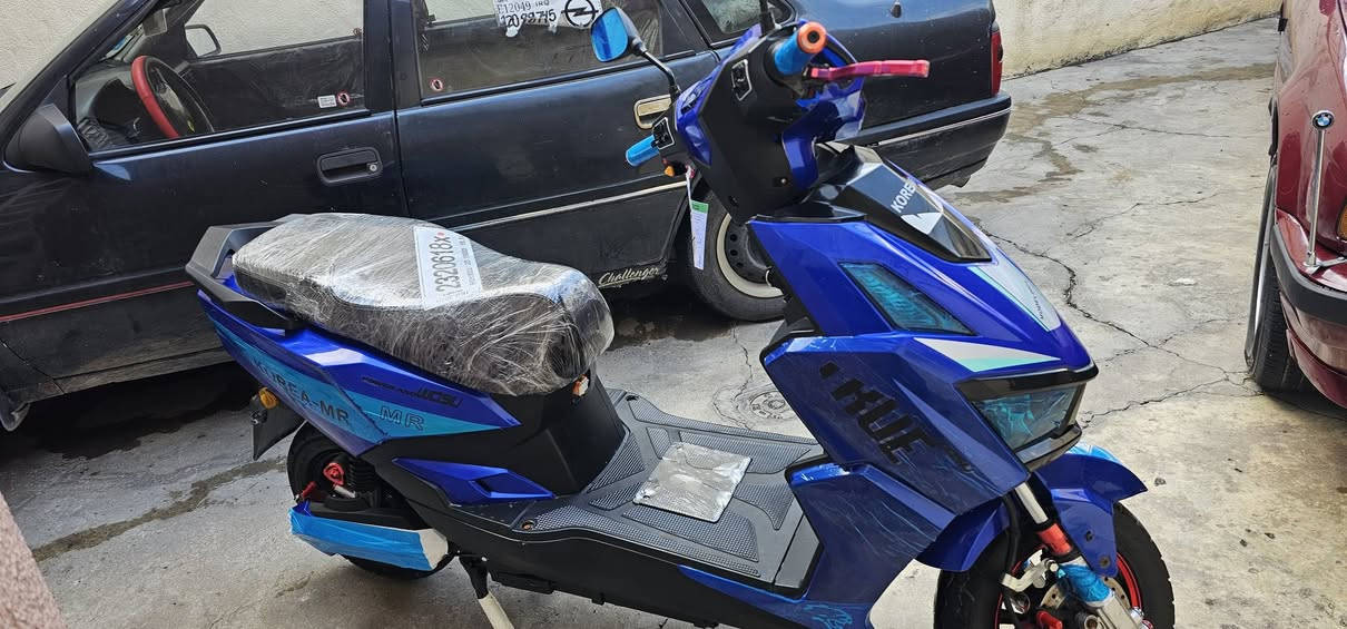 السلام عليكم مطور للبيع
سكنس 
6بطاريات شرط انطيك 
4نمره
سرعه 90
وايرمنيه فووووول 
ملف 2000
تايرات جدد بريكات جدد المطور فوول
#السعر450 وبي مجال 
عنوان موصل الأيسر 
***********
