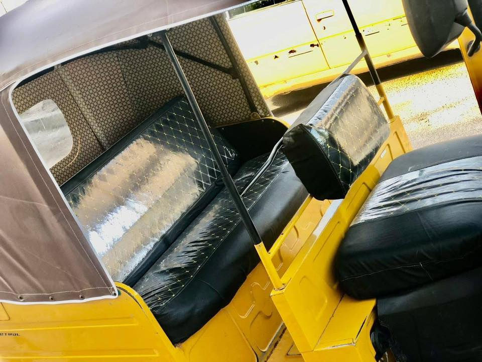 سلام عليكم تكتك البيع موديل 2020بيه بس دوس ونقصه كهربائيات بس سعره سته وبيه مجال الو ما محتاز ما ابيع رقم الهاتف ٠٧٧٢ ٣٣٧ ٦٤٧٠ مكان بغداد
