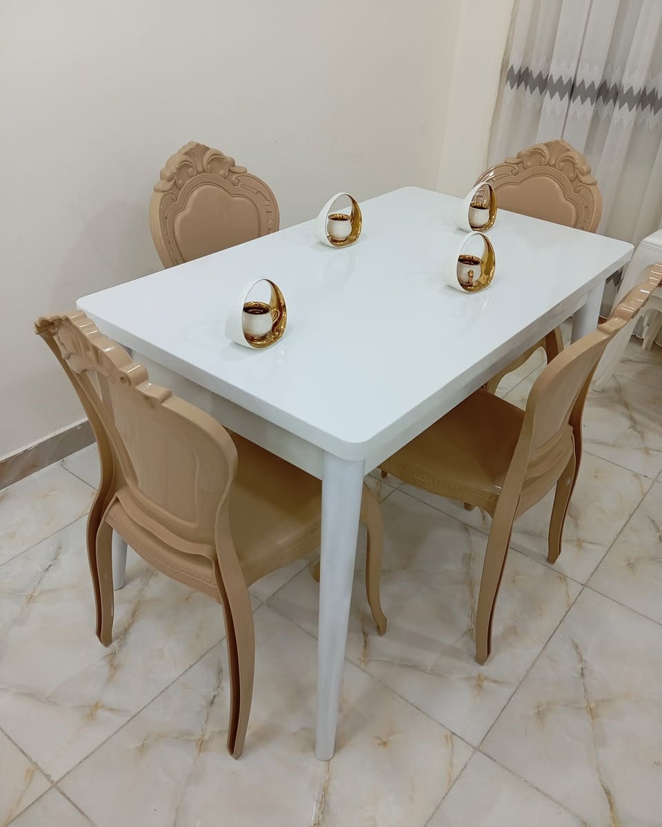 قياس70/120
ارجل الميز عاج 
اربع كراسي 150الف فقط
توصيل مجاني بغداد محافظة


**إذا كنت صاحب هذا الإعلان وتريد حذفه لأي سبب، رجاءا أرسل رسالة إلى الدعم الفني**