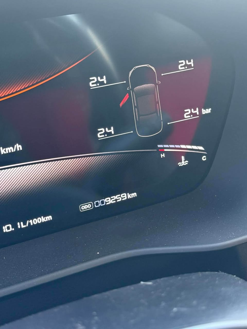 ئیمجی جیتی 
مۆدێل ٢٠٢٥
فول مواسەفات
بۆیاخ تەنک
٩ هەزار کم ڕۆشتووە
تەنها یەک پەڵە پی دی ئاڕی هەیە 
گاعی و کوشنی تێگیراوە ، کامل جوانکاری
سلێمانی
*********** السليمانية, العراق
