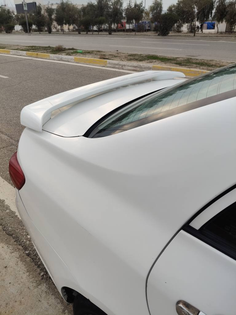 سلام عليكم كورلا  موديل 2010
سنويه جديد دفتر بانزين 
كير محرك كله بشرط 
ضررها موضح بل صوره 
سعر110وبي مجال
*********** كركوك, العراق
