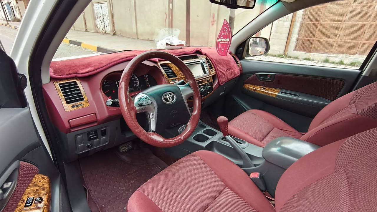 سلام عليكم للبيع بيكم تيوتا موديل 2015 رقم بغداد انكليزي سنويه بسمي سنويه مجدده تحويل مباشر كير اوتماتيك شاصي ١٩ كويتي السياره مكفولة عده بيه بنيد مبدل بلادي بدون دواخل شرط والسونار بل منشور بيه بارد مكانين كير مكينه ما مفتوحه شرط  صدر امامي وخلفي جديد تخم تاير جديد تبريد ثلج دوشمه جديده داخل ماروني ارضيه جلد تحكم استيرن اشاير بل مري ماشيه 227 الف حقيقي سياره جديده ومال جناي السعر 215 & و بيه مجال للشراي قليل رقم الهاتف
***********
***********‏‏‪ 📞
