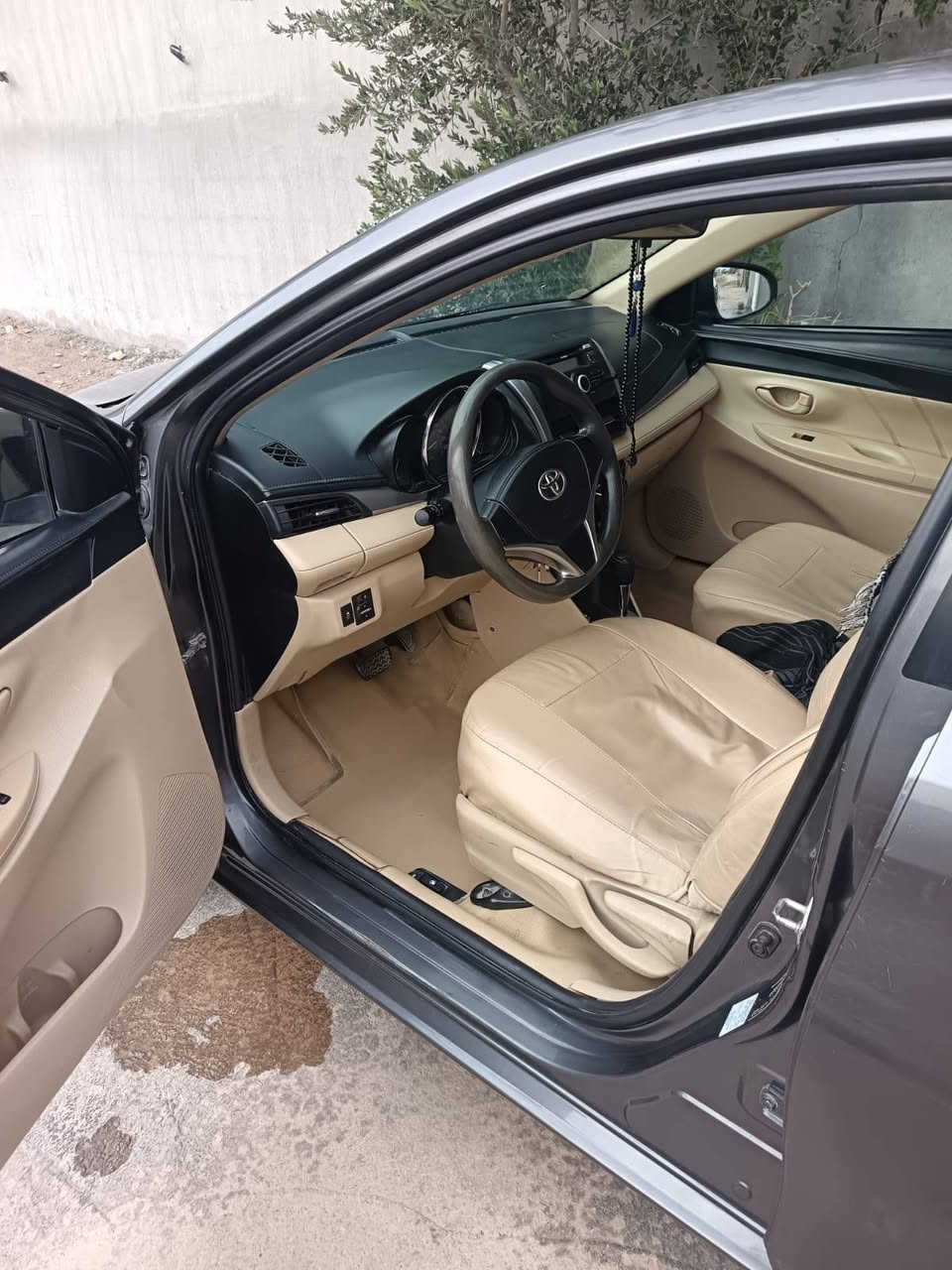 سلام عليكم
للبيع سياره يارس موديل 2017خليجي 
رقم سليمانية بسمي 
السعر 118وبي مجال
*********** خناقين, ديالى
