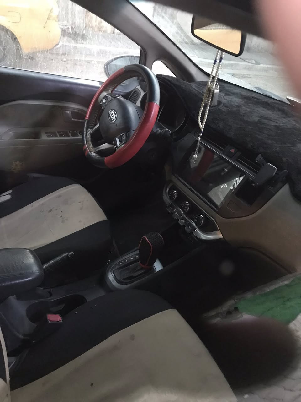 السلام عليكم كيا ريو موديل 14 خليجي بيها نواقص ابيعها عل وضعها السعر 55 خابر وادلل ***********
