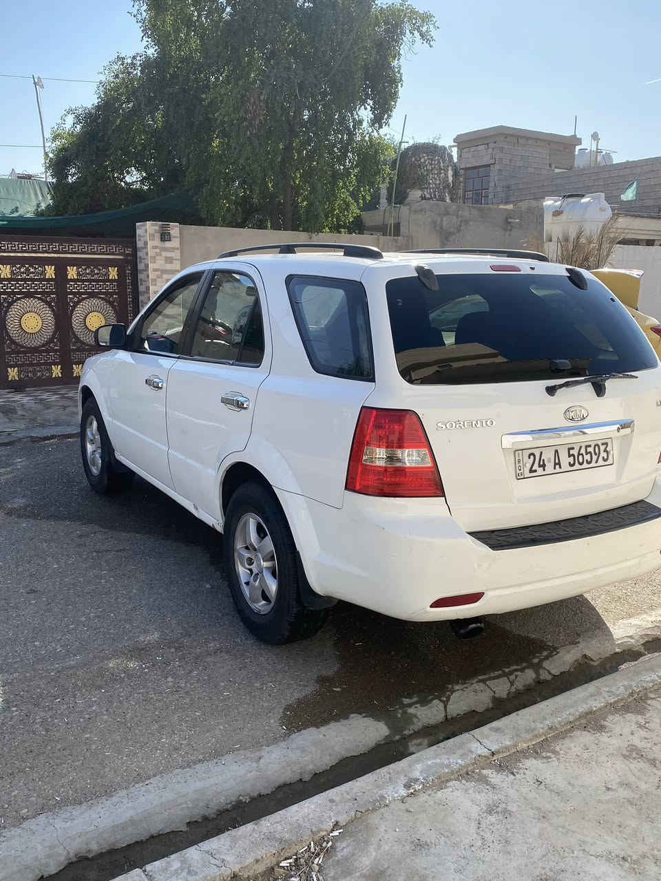 شباب سورنتو 2008 رقم دهوك -"كفاله الكشر والشواصي ولغود سياره بدون ضربه تخم تاير صدر امامي خلفي الله شاهد سياره جديده كلشي مناقصها وبدون ضربه … رقم جديد وسنويه اب اسمي هزه جديده 
السياره شديتلها مكينه قبل 3 اشهر ومكينه هسه بيها كازكيت يعني هاي نقصها الله شاهد 

السياره بس هذا نقصها ومكاني ديالى بلدروز 
 السعر:85 وبي مجال 

رقم الهاتف ***********
