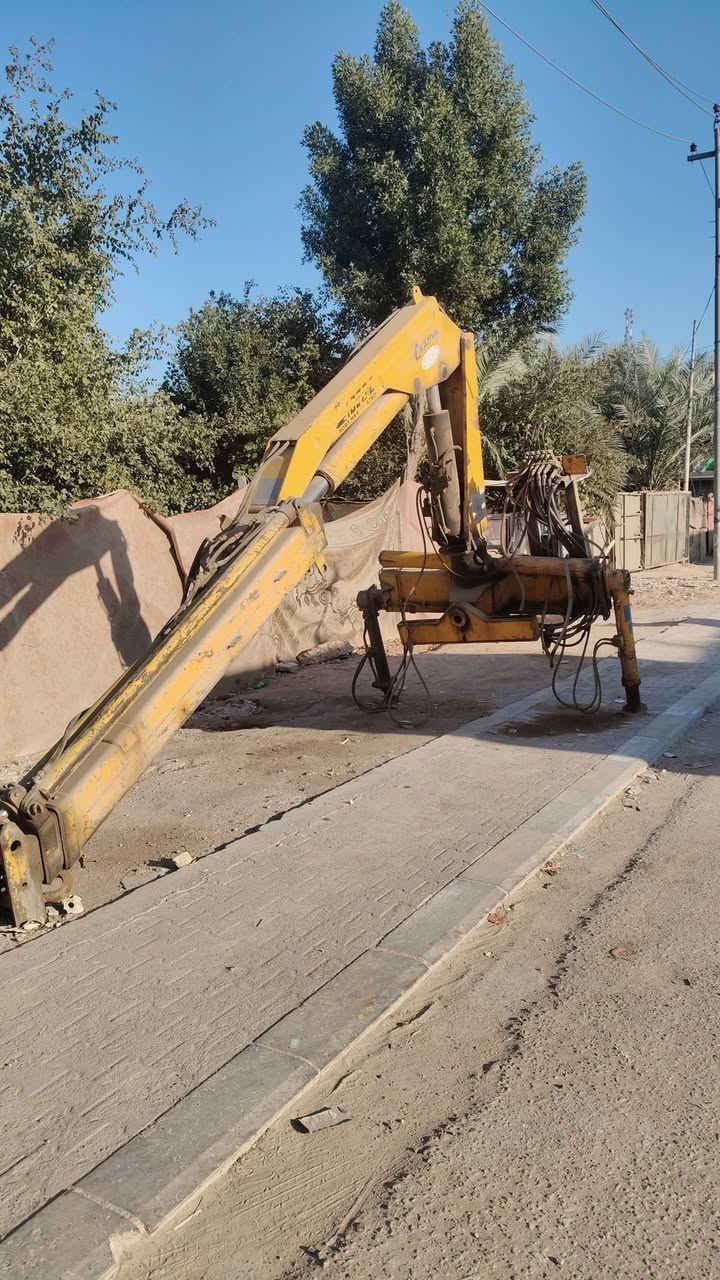 كرين البيع 7طن مكان نجف ***********
