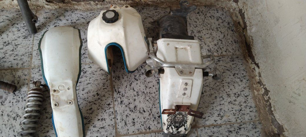 تايرات قفاز ياباني 
جوب إمامي خلفي 
صدر كامل دجبل 200 تانكي جاملغات 
دبلات خلفي 
خرج حياكه 
سيم ويل إمامي خلفي 
سكان تانكي ياماها غزاله 
المكان ميسان توصيل موجود جميع المحافظات 
*********** واتساب
