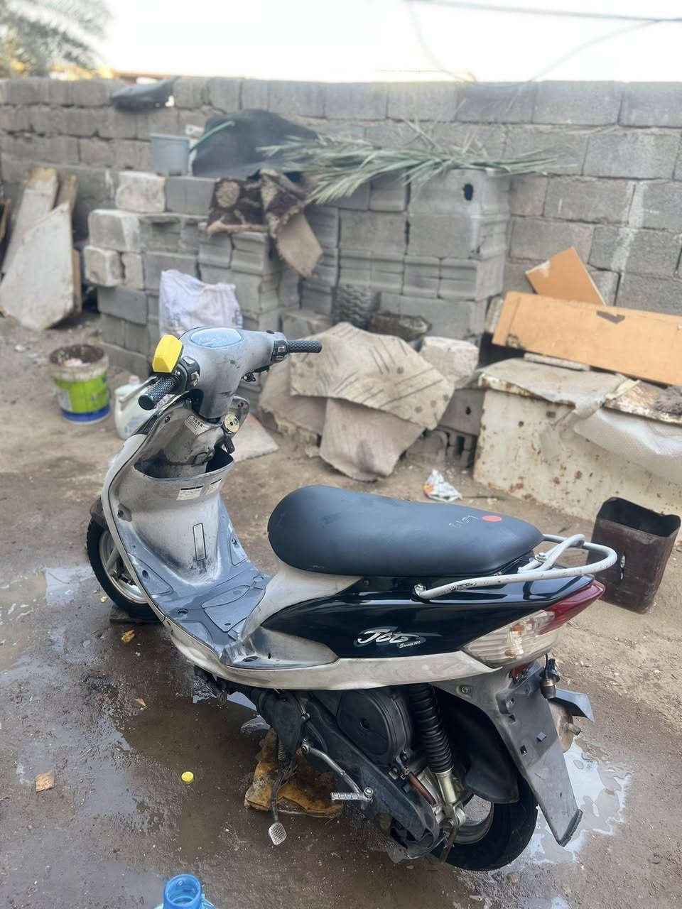 سلام عليكم ماكس قجمه للبيع رمبه كفاله عامه ستوني منزلها من رمبه بس معتاز واريد ابيع رايدها ب ٩٥٠ وبيها مجال مكاني بصره الجزائر تواصل ***********
