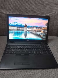 لابتوب نضيف كلش RAm: 8G  Hard: ssD256  Gori-5  جيل الخامس  DeLL حجم ال...