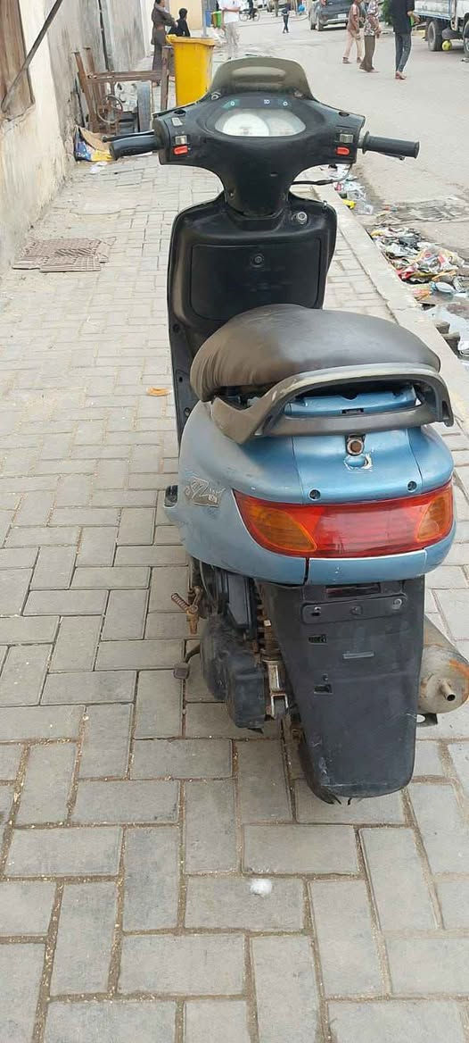 دراجه فراشه  نضيفه كامله من طول للطول كهربايات سلف هندر اشاير  هورن  دراجه نضيفه دبلات تايرات جدد مال باله دراجه شلعه ومعدل طيران  شغال عينه شغاله نقص واير عداد سرعه   دراجه ماناقصها شي سعرها 400 مكاني الحيانيه البصرة, العراق


**إذا كنت صاحب هذا الإعلان وتريد حذفه لأي سبب، رجاءا أرسل رسالة إلى الدعم الفني**