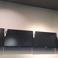 تلفزيونات عرض نوع سامسونك 32 بوصه السعر واحد 180 الف للاستفسار 0776881...