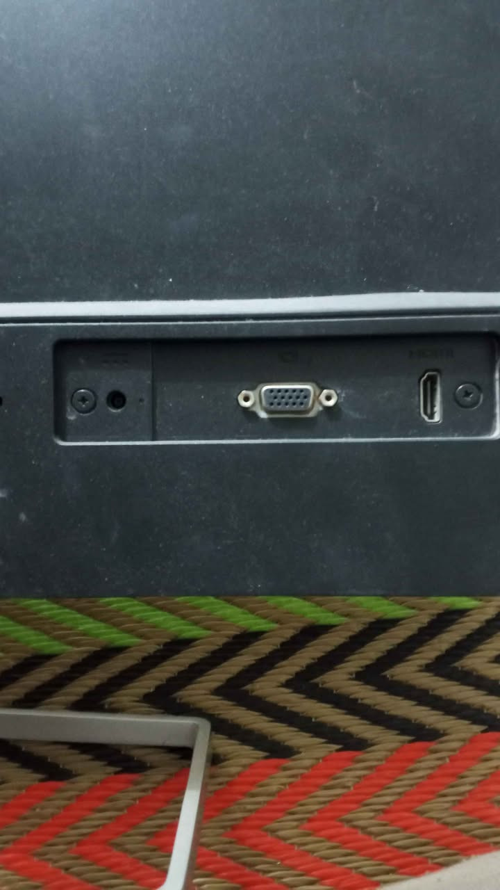 بيع شروه كامله مال مزاد سفوان بيع جمله ومستعجل على للبيع لضروف خاصه والله شاهد على كلامي  وبعد اكو غراض ويه الشروه لانو ما مسموح انشر اكثر من 10 صور  سعر كل الشروه 75 الف وبي مجال وبي مجال واسع بلسعر المهم الشراي يكون جاد بلشراء وخسران بلشروه والله شاهد على أي كلمه اكتبه  اي شراي جاد بلشراء المراسله واتساب وبخدمته ***********  حته أي استفسار عن أي حاجه يحب يعرفها اكله بيه وارسله صور كم قطعه بعد موجوده  ويه الشروه. العنوان البصرة القبله اعتذر ماعندي توصيل لاي مكان آخر مع جزيل الشكر والتقدير لإدارة الاكروب وربي يحفظ الجميع انشالله البصرة, العراق
