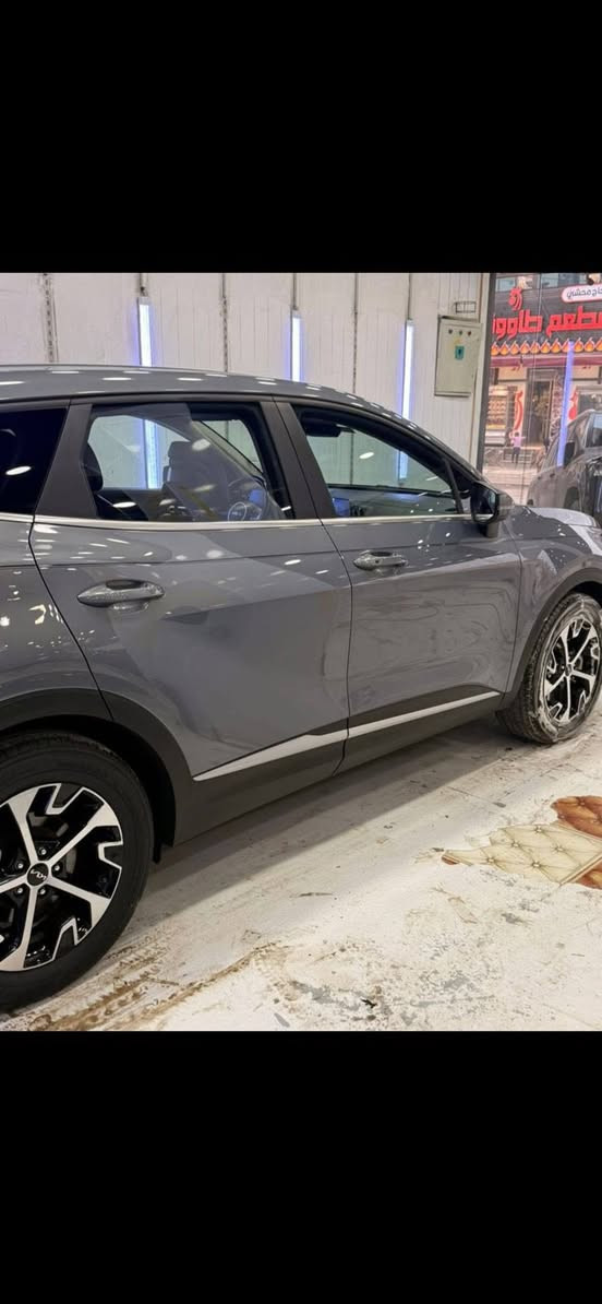 سبورتج واريد امريكي x large
موديل 2023
مواصفات اقل من الفول فقط بدون بنوراما
رادار امامي وجانبي وخلفي 
شاشه كبيرة 
ماشيه 72الف كيلو 
حادث السياره مرفق مع الصور 
رقمي بغداد السياره باسمي 
رقم صاحب سيارة ***********
ملاحضه السياره نقصهة فقط الرادار الخلفي يرادله برمجه تصليح الحادث دبي، 
السياره بيهة تكحيلات بسيطه بالدعامية الخلفية والامامية 
واكو مكان طلقه بالقماره مكحله ايضا شارع فلسطين
