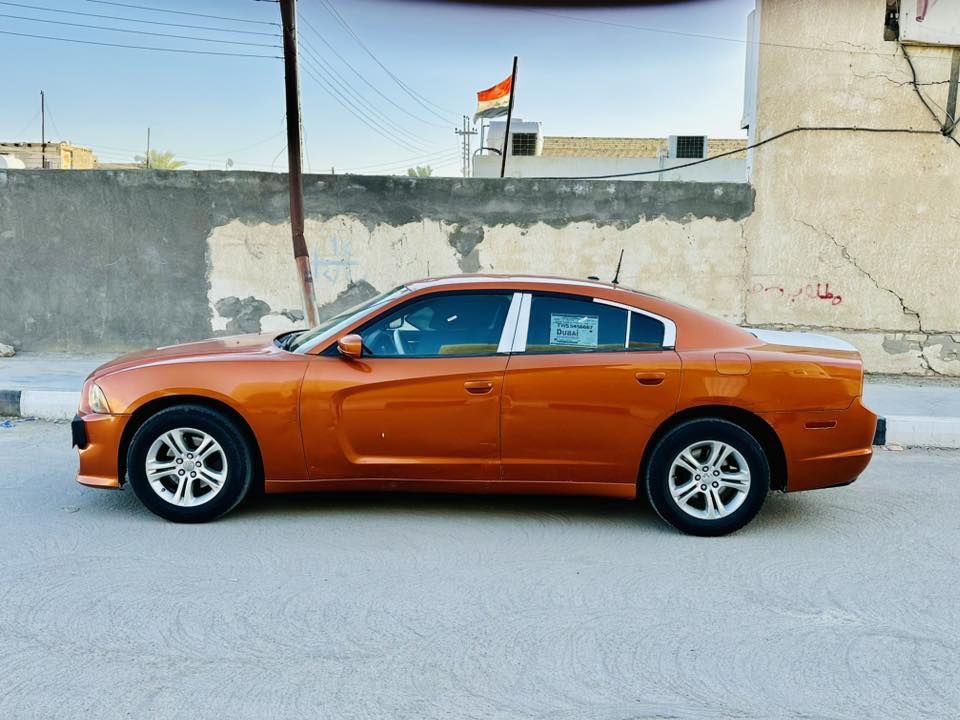 ***********  جارجر 2014 خليجي متوم طبق الأصل مكينه وكير 3600 كفاله تبريد ثلج حداده تايرات كهربائيات كله شرط سعر 55
