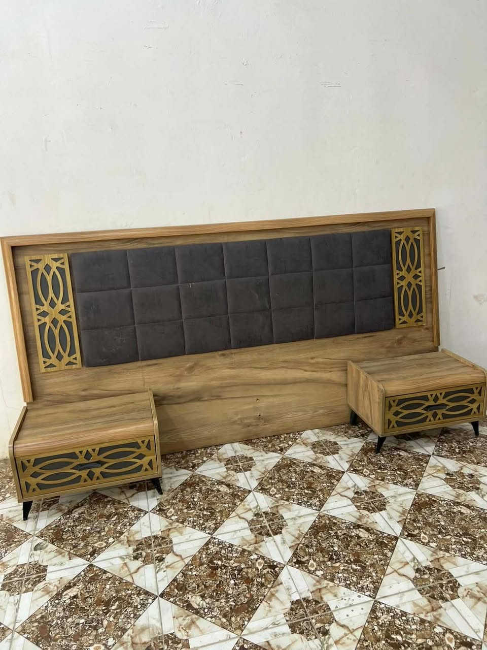 وأتساب سوق المفرق قرب فلكت نهودة***********
