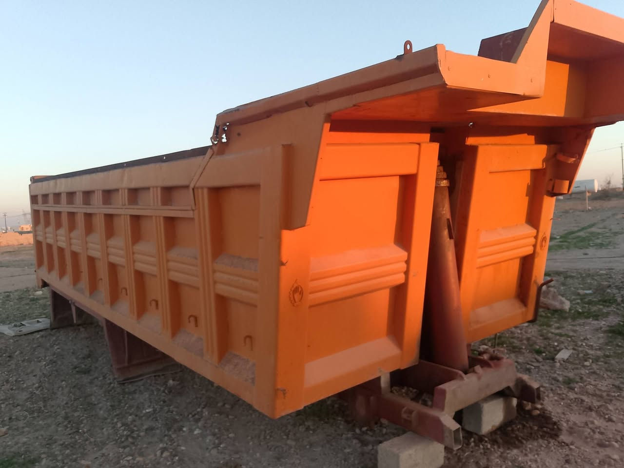 السلام عليكم بدي اقجم للبيع طول 6.40 بدي نضيف للستفسار ‏‪***********‬‏
