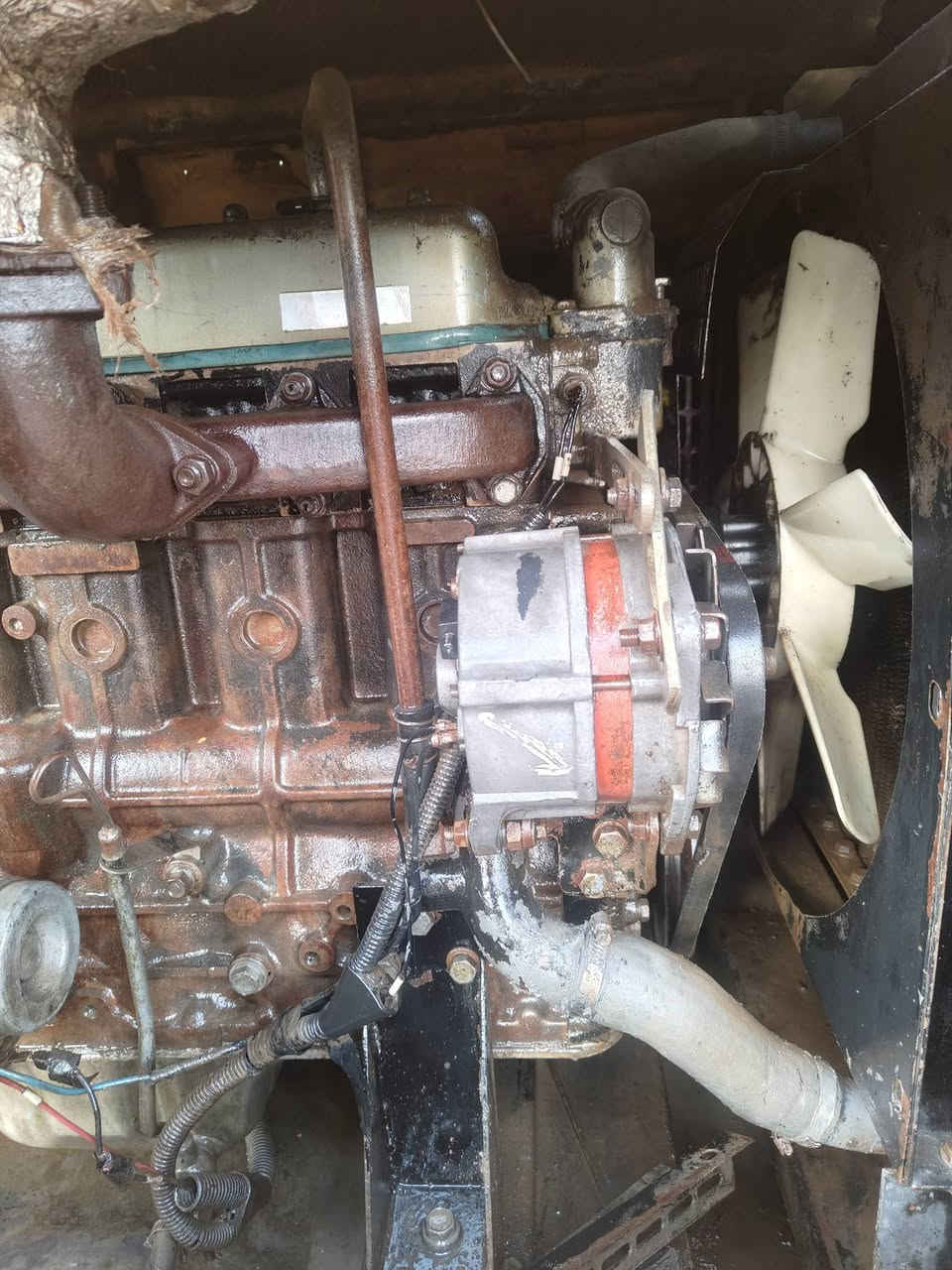 للبيع بيركنز صيني اربعه سلندر 20 كيفي كاتم  تشغيل اوتو السعر 16 ورقة المكان بغداد أطراف أبو  غريب 
***********
***********
