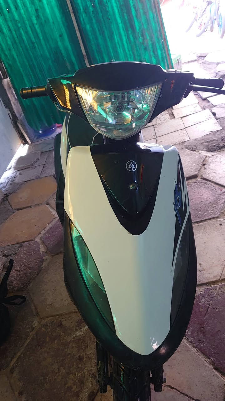 سلام عليكم. دراجه للبيع نوعه ماكس عدله مفتوحه بوشه فقط بيه تزويد خارجي 
صالنصه FM
قبق فلاوين اربعه ولف 
هندر اربعه ولف 
كشن اربعه ولف 
قفيص تزويد 
بك لايت اربعه ولف 
مكاني الناصريه مركز السعر 550وبيه مجال


**إذا كنت صاحب هذا الإعلان وتريد حذفه لأي سبب، رجاءا أرسل رسالة إلى الدعم الفني**