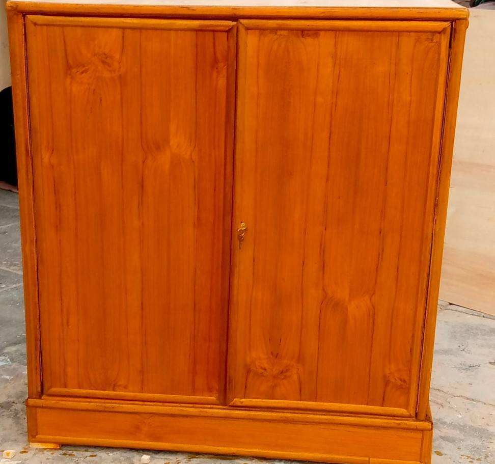 السلام عليكم اغراض مستخدمه السعر على رقم التلفون ***********
