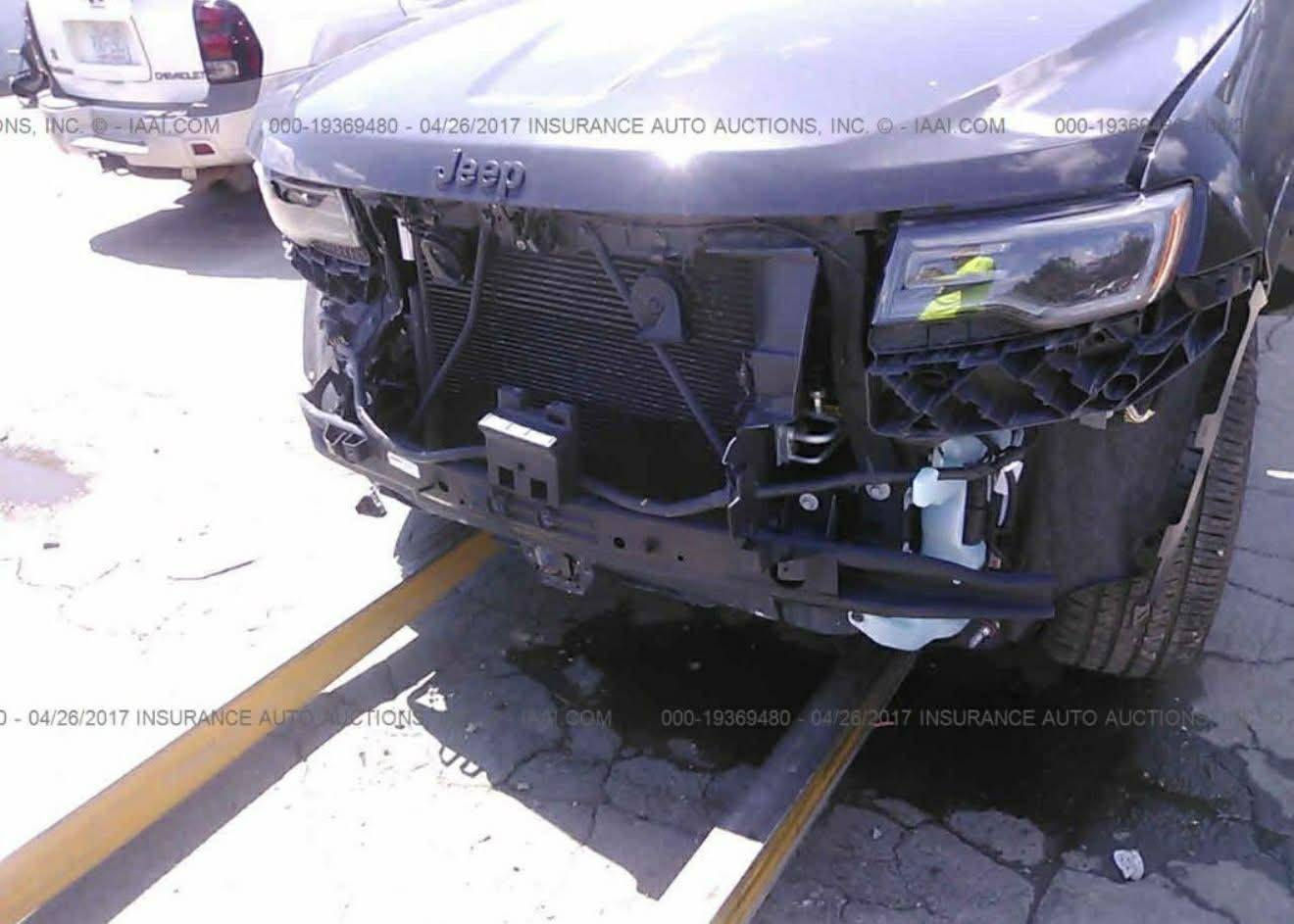 جيب  سومت اعلى فئة فول 1/1
موديل 2016 كلين تايتل  مكينه 6 سلندر  3600 

صور الحادث مرفقات 

رقم بغداد  

 بيه صبغ البنيد بدون داخل سبب شخوط 

مواصفات السيارة :-

 —————————

/ بانوراما / رادارات 360 / كامره خلفيه / سستم صوت هارمن كاردون / تبريد تدفئة كشنات / مقود كهرباء / كشنات جلد مع كهرباء / مري قلاب مع تعتيم الضوء / هيتر مري / شاشة كبيره  / حساس امامي خلفي / اوتو بريك / اوتو ستوب / ويل كروم / شفتات ستيرن / صندوق كهرباء / تحكم ستيرن كامل / مري جانبية قابلة للطي / ترحيب عند الاقتراب / لايت زينون لد / وبعد الكثير من المواصفات 

السعر :205 وبيها مجال

مكان سياره بابل ***********
