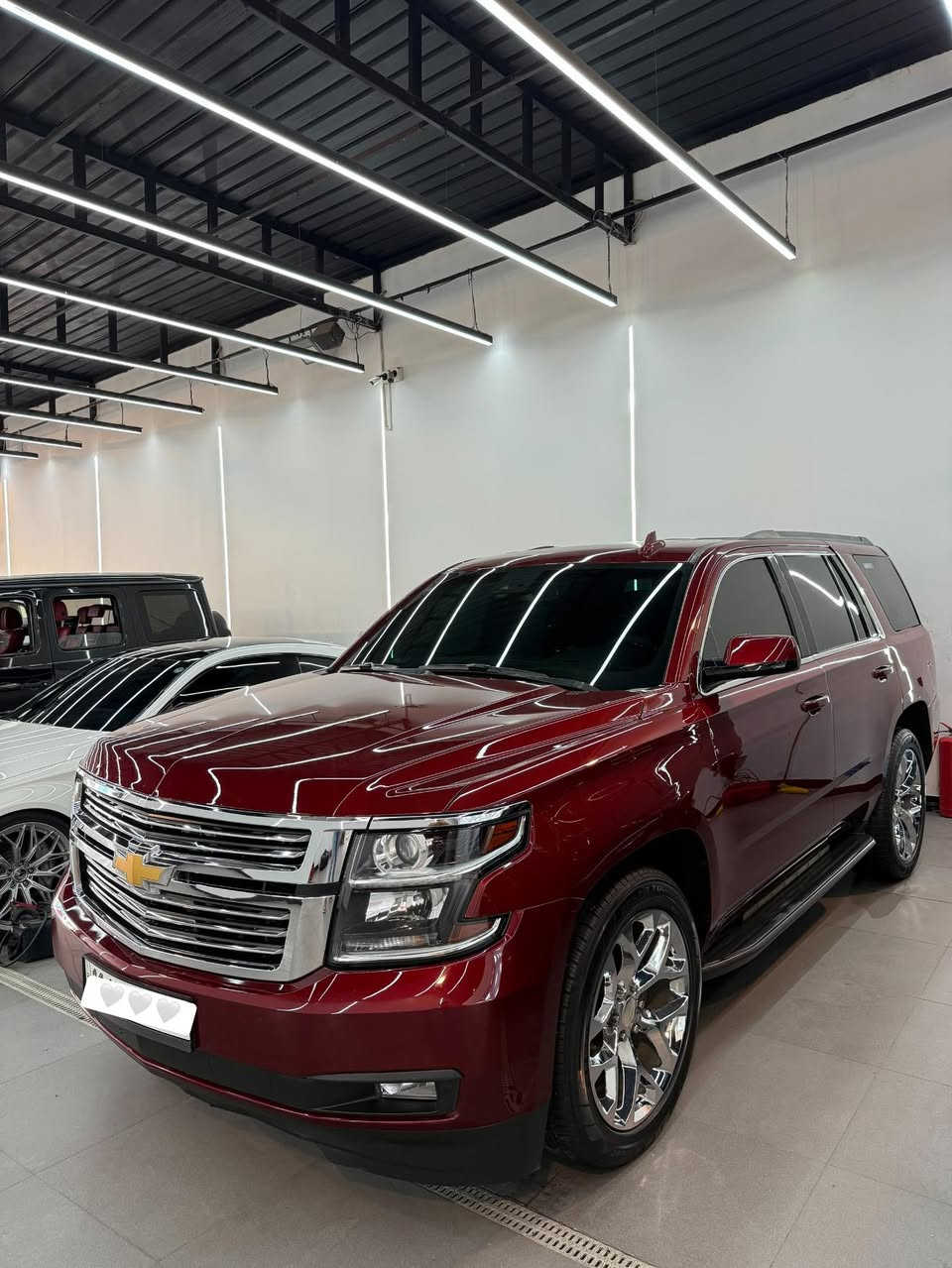 السلام عليكم اقره المنشور كامل والله يوفقكم الي مو شراي لايتصل تفاصيل السياره كله ذاكره مع جزيل الشكر 

المسافه المقطوعه 110 الف حقيقي شرط الفحص
 1- النوع . تاهو بتره 
2-الموديل.  2018
3-الحادث:_جاملغ خلفي وقبق صندوق
 4- حالة الايرباك:_سليمات
____________________________
الموصفات :_فول الفول عده البصمه فقط
1-رادارات امامي
 2- فتحه سقف(سلايد)
3-المحرك 5.3
4-جنطه كهرباء
5-جنطه شفط
6-داخل جلد اسود
7-الكشنات vip
‏8-DVD بالقماره (شاشه)
4- كامره خلفيه 
10-كشنات كهرباء
11-تدفئه كشنات
12-كشن ذاكره خزن 
13-تشغيل عن بعد
 14- شاشه كبيره+قاصه
رقم بغداد هزه سنويه جديد تحويل مباشر
اللون ماروني كشره سليم من الخدوش والتكحيلات السياره مثل الصور واحلى بعد كير محرك مكفولات من الفتح والتبديل تخم تاير وكلشي بيها جاهز وجديد مابيها اي نقص حته بولش وحمام مسويله
السعر 310
للاستفسار *********** اتصال+واتساب غير متواجد ع الفيس 
لعنوان بغداد / حي الجامعه
