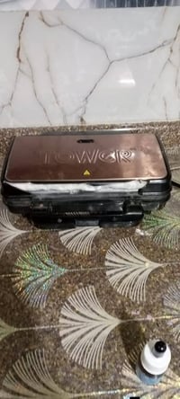 مكنسة كهربائية • ٢ قطع • خاجيه