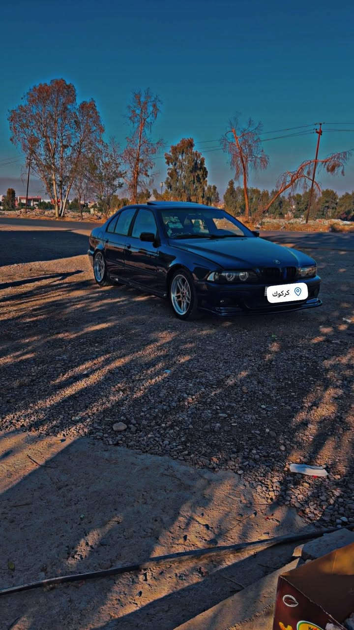 سلام عليكم من رخصت ادمن 
بي ام بومه 2000موديل 
فول ماصفات كير اوتو محرك 528بلاد 
صلايت 4جم كهربائي تحكم استريت ثتبيت سرعه 
شاشه ايباد كامره امامي خلفي او يخزن 
رقم سنويه جديد كوبون بانزين بي 
سياره بلادي كل جسمه ولبحقيقي احلى من صوره 
صدر امامي خلفي جديد طايرات جديد
تبريد تتفيه شفال كهربائيات كلها شغال 
سياره من دعاميه للدعاميه نواقص ابد مابيها 
سياره خير من الله ماشاءالله عليها باصوره وحقيقي حلوه 
رقم صاحب سياره ***********
