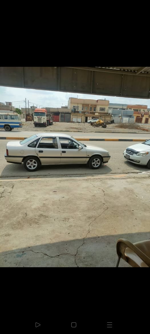 السلام عليكم فكترا موديل ٩٢حجم ١٦سنوية ٢٨كابون بانزين موجود شرط التحويل بيها ٢قطعة صبغ جمالية كهربايات شقالة قفل مركزي سياره جديدة مال بيت العنوان جانب الأيمن سعر ٤٢باقي التفاصيل أتصال الفيديو موضح كلشي***********@
