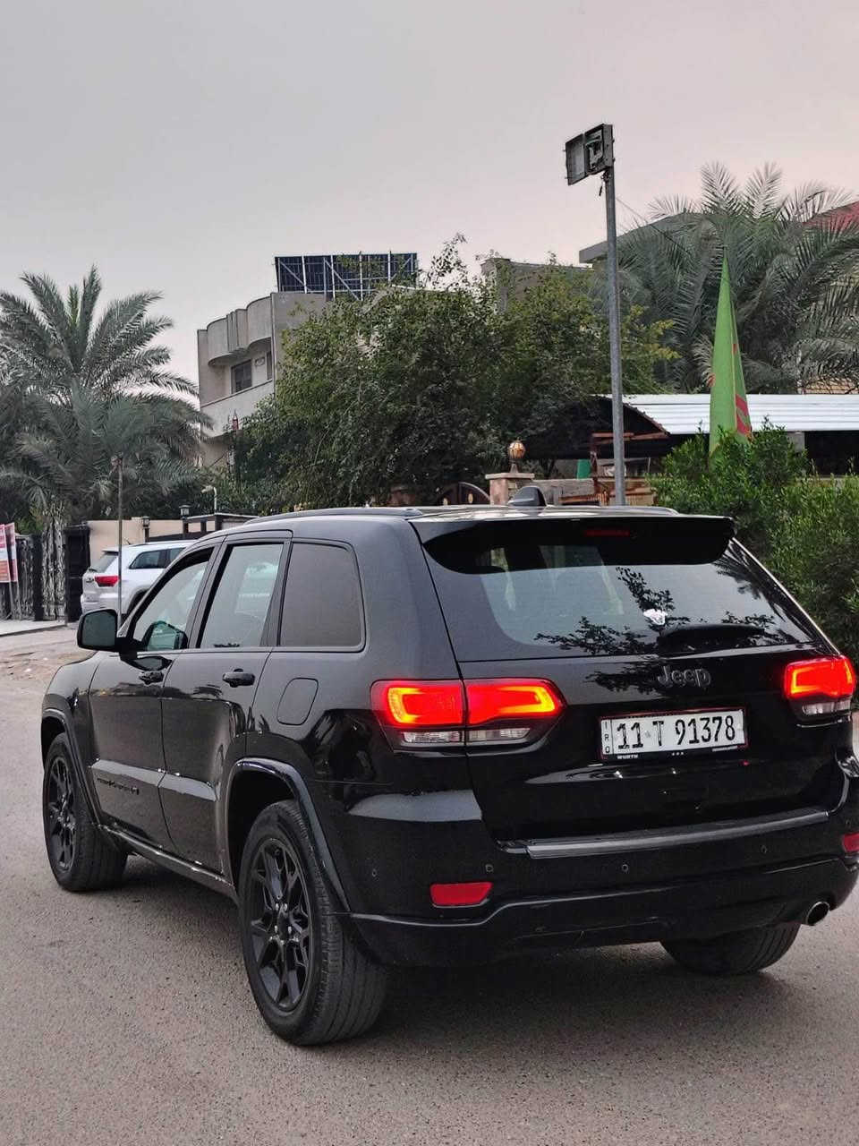 سلام عليكم 
جيب لمتدد 2021 فول مواصفات 
ماشيه 85 كيلو  
بنوراما 
تدفئه تبريد كشناات 
كشن خزن 
ستيرن كهرباء + تدفئه 
اوتو بارك 
جنطه كهرباء 
تشغيل عن بعد 
مكينه 3600 
حساسات امامي خلفي

بعد مواصفات لمتدد معروفه  

صبغ 4 قطع بدون دواخل لاشاصي ولا لغد
مكينه كير صدر مكفول 

مكاني بغداد سيدية

السعر 235 $$ 
*********** بغداد, العراق
