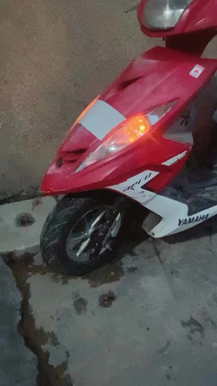 السلام عليكم جيتي ار للبيع دراجه مال رمبه عله ايدي برغي ما مفتوح بيها المكينه كفاله دراجه ملاح مال رمبه جديده كلش شلعه تخبل معدل إذا ما عبر110 دراجه ترجع مكاني بلديات شارع المصرف *********** خابر وتشلع عيوني ثنينهن
