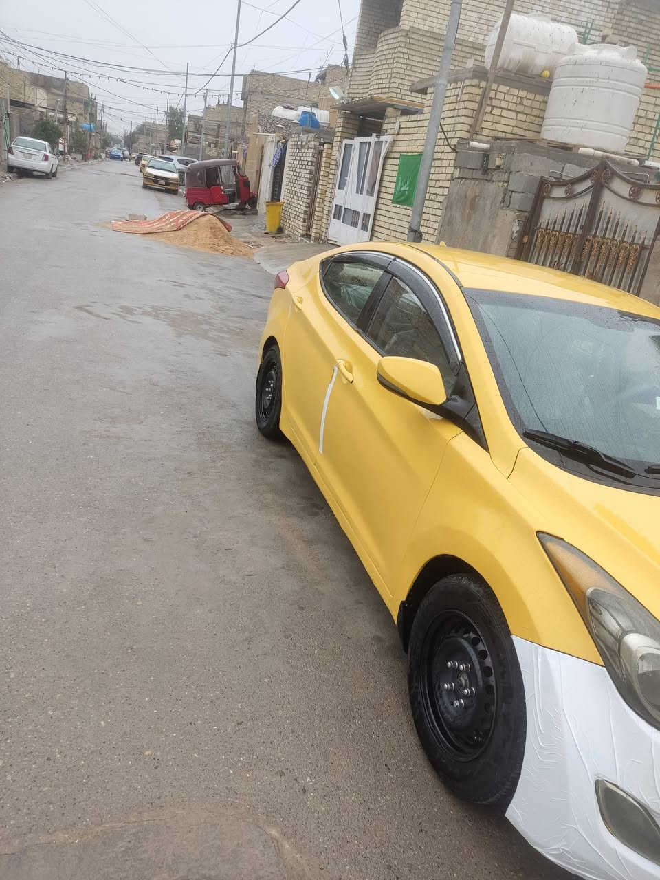 السلام عليكم النترا للبيع موديل 2013
سياره جاهزه من كلشي كبل الشارع نقص فقط تبريد السياره ب اسمي رقم هزه كلشي جديد كير مكينه خير من الله مكان السياره بغداد منطقة الكفاءات الشماعيه السعر 90$       (***********
