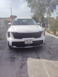 سورنتو V6 • ٢٠٢٥ • ٤٠٠٠٠ كم