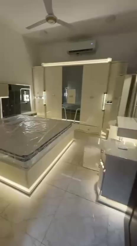 حبايب غرفة نوم تركي فخمة جديدة بعدها مال عروس قبل 3اشهر اشتروها 10 قطع بسعر مليونين وبيها مجال مستعجلة عل بيعتها


**إذا كنت صاحب هذا الإعلان وتريد حذفه لأي سبب، رجاءا أرسل رسالة إلى الدعم الفني**