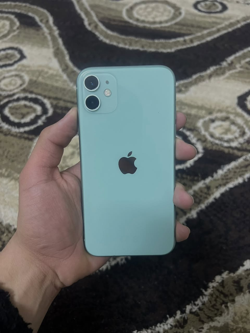 سلام عليكم
ايفون 11 عادي ذاكره 64 بطاريه 71 جهاز ما مفتوح وتر بروف نضافه %100 ستعمال شخصي كارتونه وياه 

سعره 225 الف *********** بي واتساب
