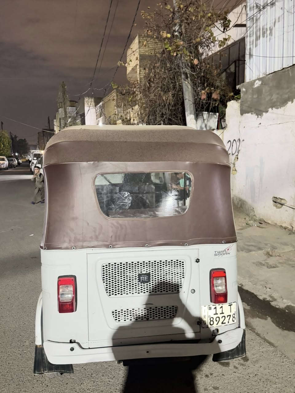 السلام عليكم
تكتك للبيع موديل ٢١ مرقمه بسمي مكفوله كفاله عامه مابيه نقص بس شك بسيط بالجادر تايرات جدد رقم انكليزي المكان الحريه استفسار على الرقم *********** سعره ٨ ونص وبيه مجال .
