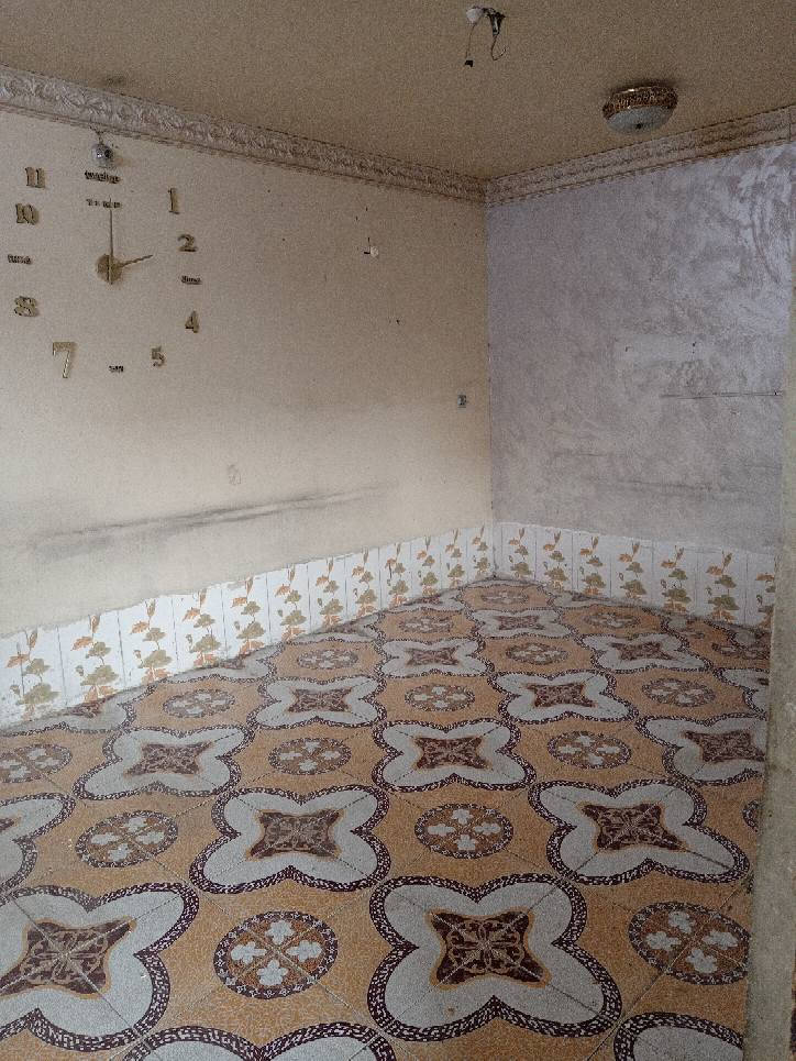 بيت للإيجار طابق ثاني يتكون من غرفتين وصالة ومطبخ وصحيات وطارمه شارع هادي ابو عجيله للإستفسار الاتصال على الرقم ***********
