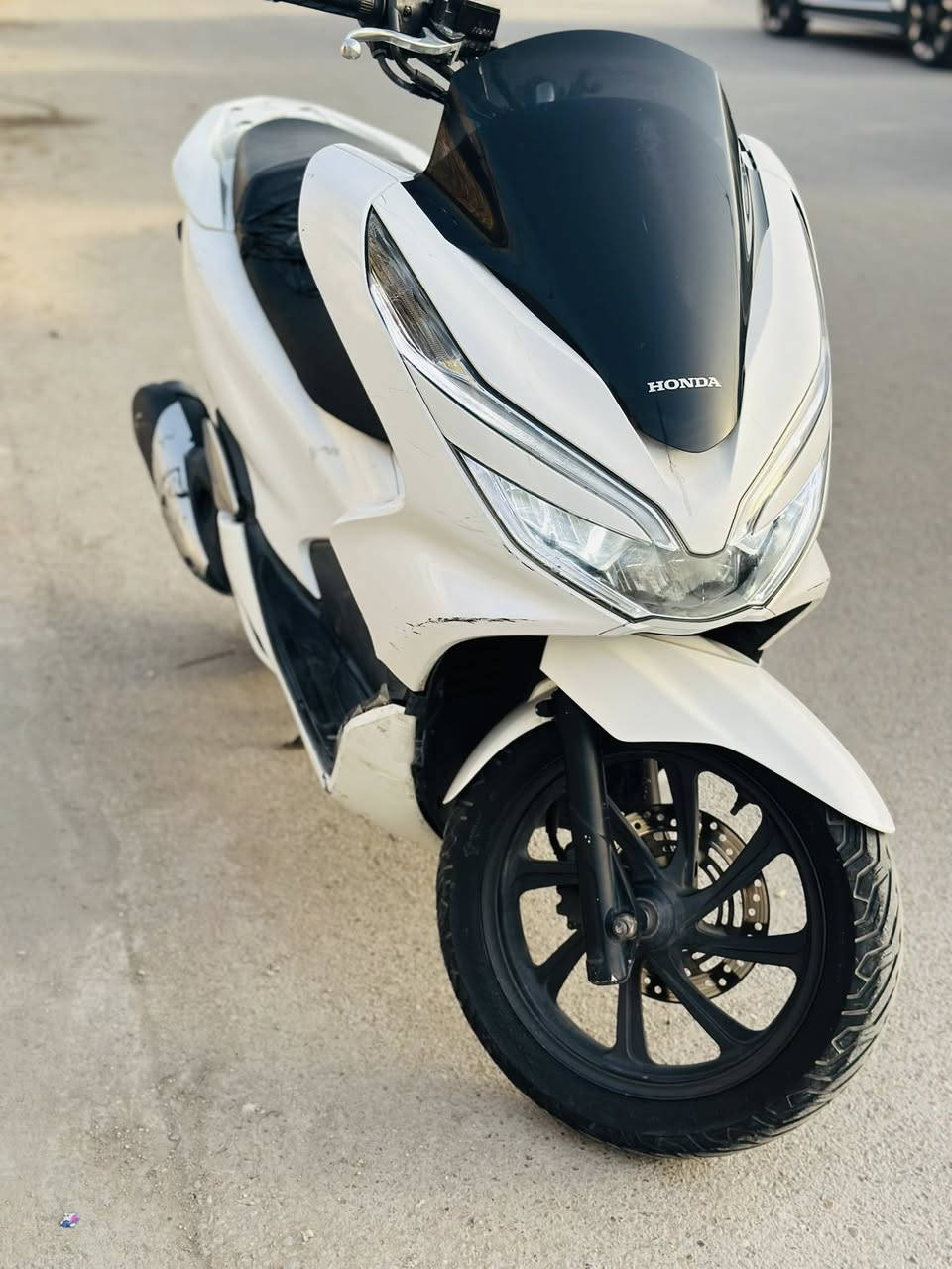 السلام عليكم دراجه pcx جيل الثالث ماليزي بيه ملاحظات بل كفرات والمكينه مكفوله كفاله عامه 
حساس ازدحام كله شغاله دراجه
السعر 13
مكاني بغداد مدينه الصدر
***********
