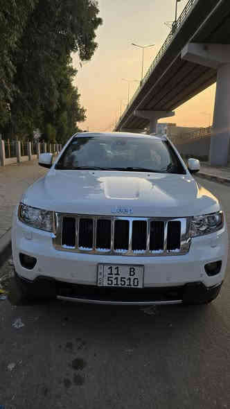 السلام عليكم
للبيع جيب ٢٠١٣ خليجي
رقم بغداد دولي مميز باسمي
مواصفات فول لمتد 
السياره جكات وملغيه بالوكاله 
مواصفات اللمتد معروفة بانوراما
كشنات كهرباء تدفئة وخزن وضع القيادة
ستيرن كهرباء مري قلاب فور ويل وضعيات قيادة عادي واقتصادي ورياضي وبعد بيها هواي مواصفات
كير ومكينه وتبريد بلاد مكفوله
حداديه امامي خلفي جديده وعبوة فيتبم جديده وكاله تخم تايرات جديد
السيارة خير من الله جديدة 
ماشية ١٢١ الف كيلومتر يعني ٧٥ الف ميل ما بيها نقص جاهزه
مازدات ولايتات زنون جدد وكالة
ضررها بالعراق سطحي موضح بالصور بدون دواخل
السعر ١٩٣ وبيها مجال
الاتصال على الرقم *********** ومتوفر واتساب
