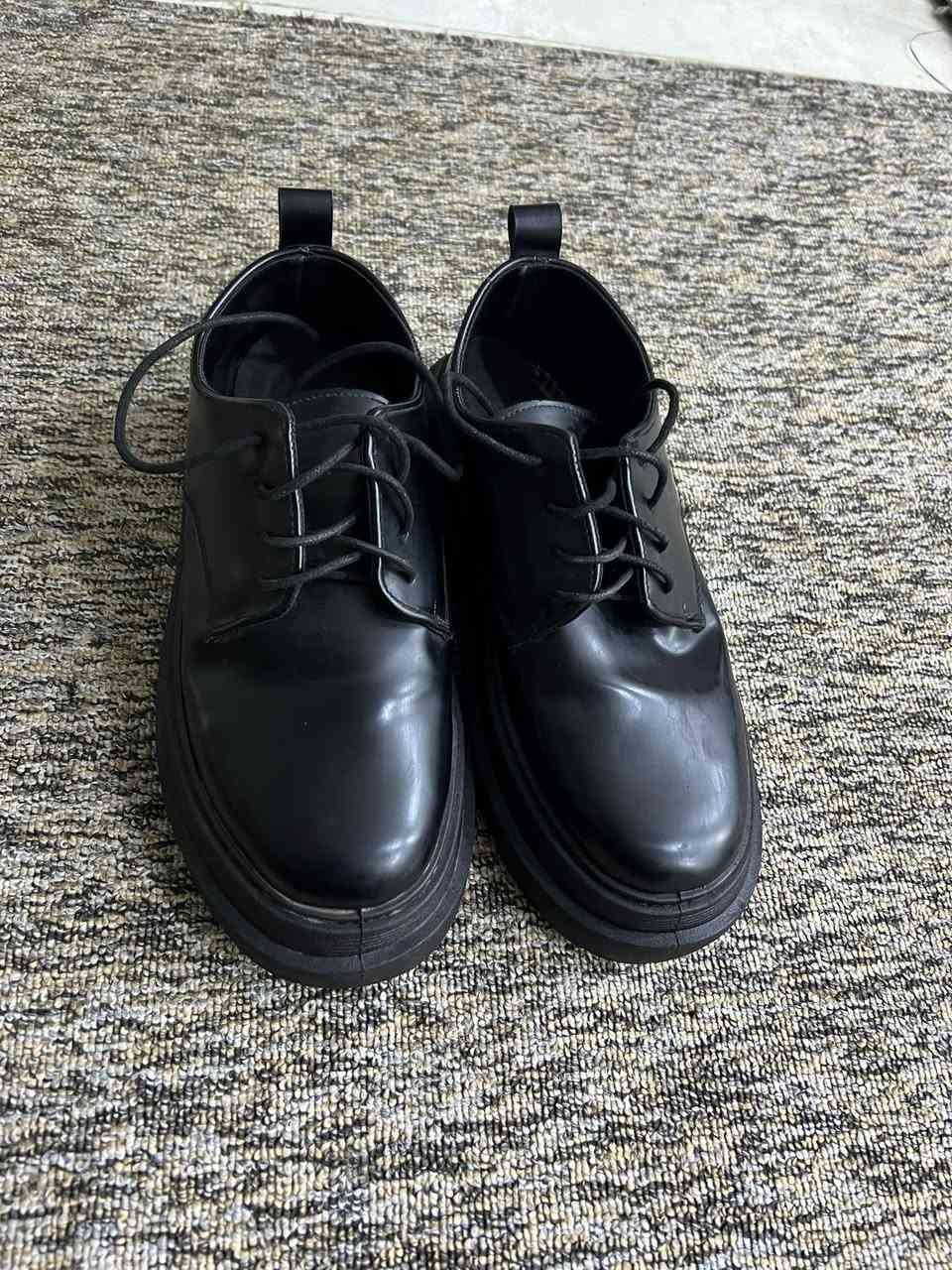 حذاء من ماركه بريشكا باله نظافه ٩٩٪؜ قياس ٤٢ ٤٣ تصميمها تكون عاليه وجبيره


**إذا كنت صاحب هذا الإعلان وتريد حذفه لأي سبب، رجاءا أرسل رسالة إلى الدعم الفني**