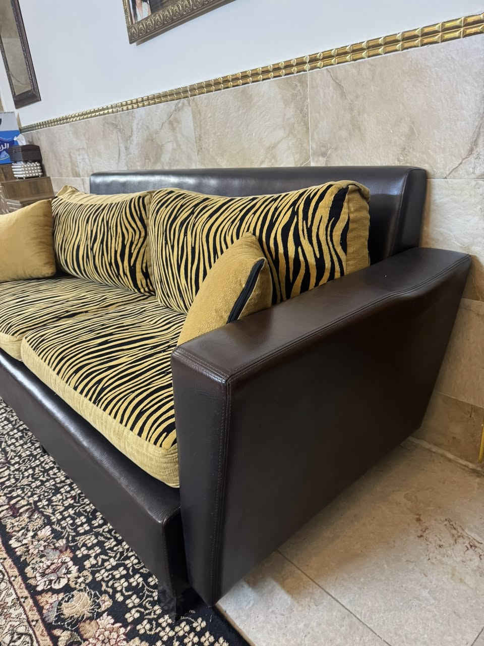 تخم جلد تركي ١٠ مقاعد للبيع المقاعد مالته بيهه سحابات يمكن فتحه بكل سهوله وغسله وينفع منام
بغداد صليخ الستميه السعر٦٠٠ الف


**إذا كنت صاحب هذا الإعلان وتريد حذفه لأي سبب، رجاءا أرسل رسالة إلى الدعم الفني**