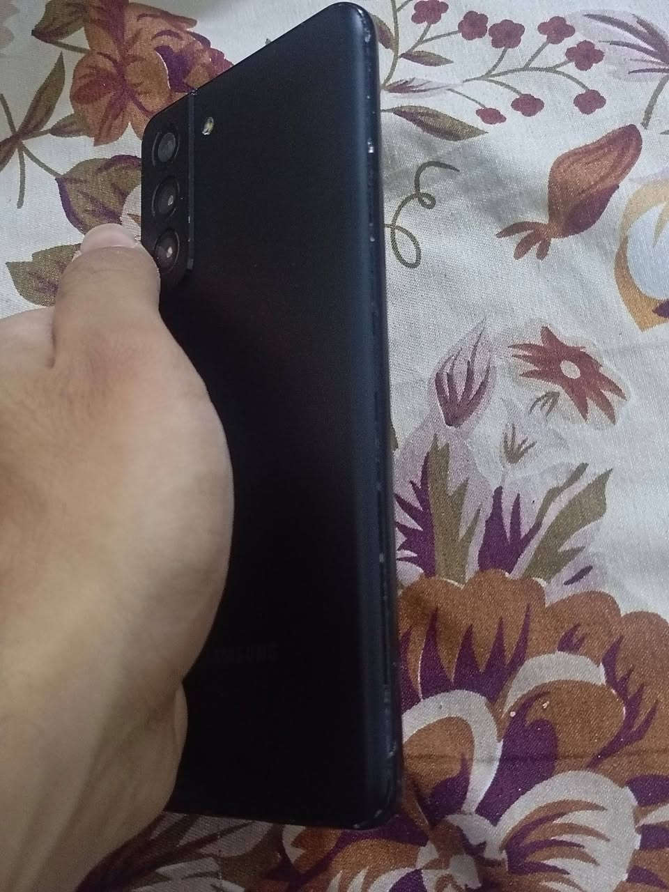 السلام عليكم...
SAMSUNG S21+ للبيع 
عربي شرق أوسط  
ذاكره 256 /رام 8
 اكزينوس 2100
كاميراته تصوير 8k اماميه 4k زوم 30 أكس حقيقي 3
شاشه Dynamic AMOLED 2x أعلى شاشه من سامسونج
صوت ستيريو 
جهاز مكفول من كلشي 
بس مبدل عدسات الكزاز مال الكاميرا الخارجي الي بل ضهر ورجع بلادي .
بل الالعاب مدعوم وبل برامج التواصل مدعوم باعلى دقة 4k
شرط كله بلادي 
سعر 300الف وبي مجال 
أنتبه!!! مو أجنبي/ عربي


**إذا كنت صاحب هذا الإعلان وتريد حذفه لأي سبب، رجاءا أرسل رسالة إلى الدعم الفني**