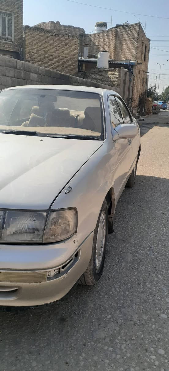 السلام عليكم  اخوان سيارة بطة لبيع مال مزاد محافظة العمارة بيها كتاب وزير مع وكالة عامة وين متريد روح السيارة مكفولة من النقل والكص ومن الصوليات كير مكينة خير من الله حدادية جديدة مصبوقة عام اثر جراد بيها ضربة خفيفة بجاملق الخلفي السعر ٣٥ ورقة وبيها مجال للستفسار ***********ابو علي عذرا عالطالة
