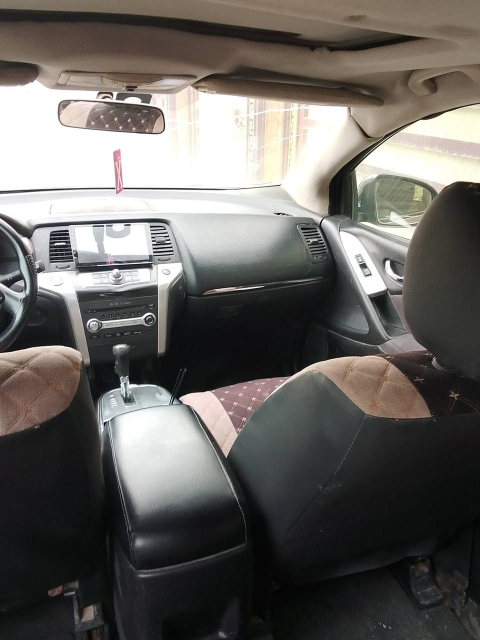 نيسان مارونا 2009 وارد امريكي مكانها تقاطع درويش للبيع عمام راوس سعرها 75 ورقه *********** كامل مواصفات حساسات شاشه كاميرا تبريد تدفئه صدر جديد تخم تاير كلها جديده سياره حلوه سنترلوك سياره بصمه زنون لايتات جير محرك جديد بالكرتونه مراوس حسب القناعه
