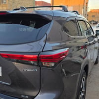 اخوان  للبيع هايلندر هايبرد مديل 2022 رقم بغداد انكليزي بسمي لون فيران...