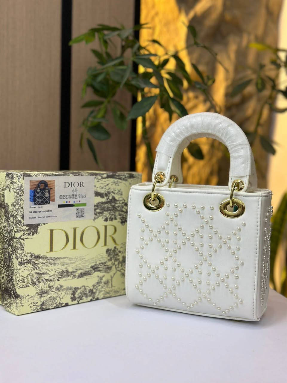 مجموعة من الحقائب النسائية الماستر كوالتي والسوبر ماستر مختومة كوالتي عالي بأسعار مناسبة ومختلفة الي يأخذ جنطتين توصيل ٣ آلاف فقط والي يأخذ أكثر توصيله مجاني 
وآية الرزق للجميع أن شاءالله بغداد, العراق


**إذا كنت صاحب هذا الإعلان وتريد حذفه لأي سبب، رجاءا أرسل رسالة إلى الدعم الفني**