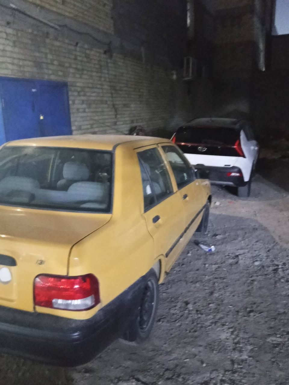 سلام عليكم سايبا موديل 2016 بيه جاملخ وبنيد فقط رقم بغداد بسمي الموقع بغداد البياع سعر 31 وبيه مجال الرقم ***********
