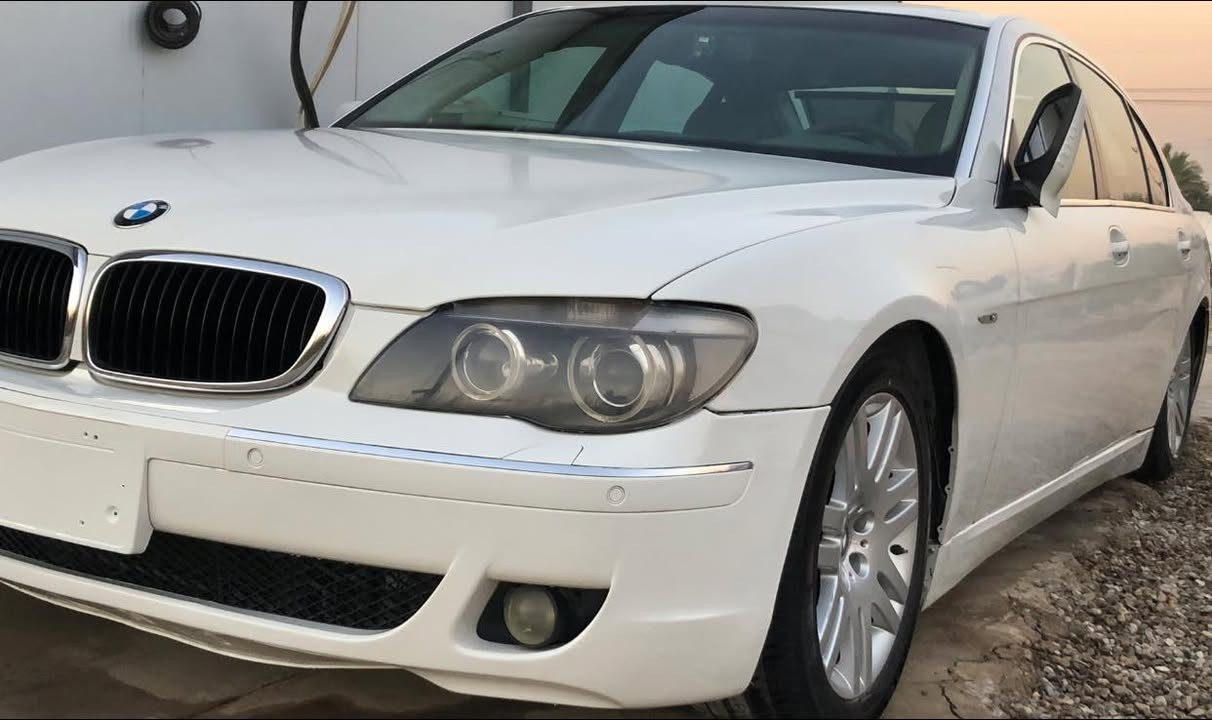 BMباخرة 2008
كصة جنطة تخم تاير 

مكينة كير كاردن اكسل كفاله 

صدر تعبان بيهة نواقص بسيطة 
ارقام وسنوية اربيل اصلي قديم 

40$ مكاني بغداد 

***********
