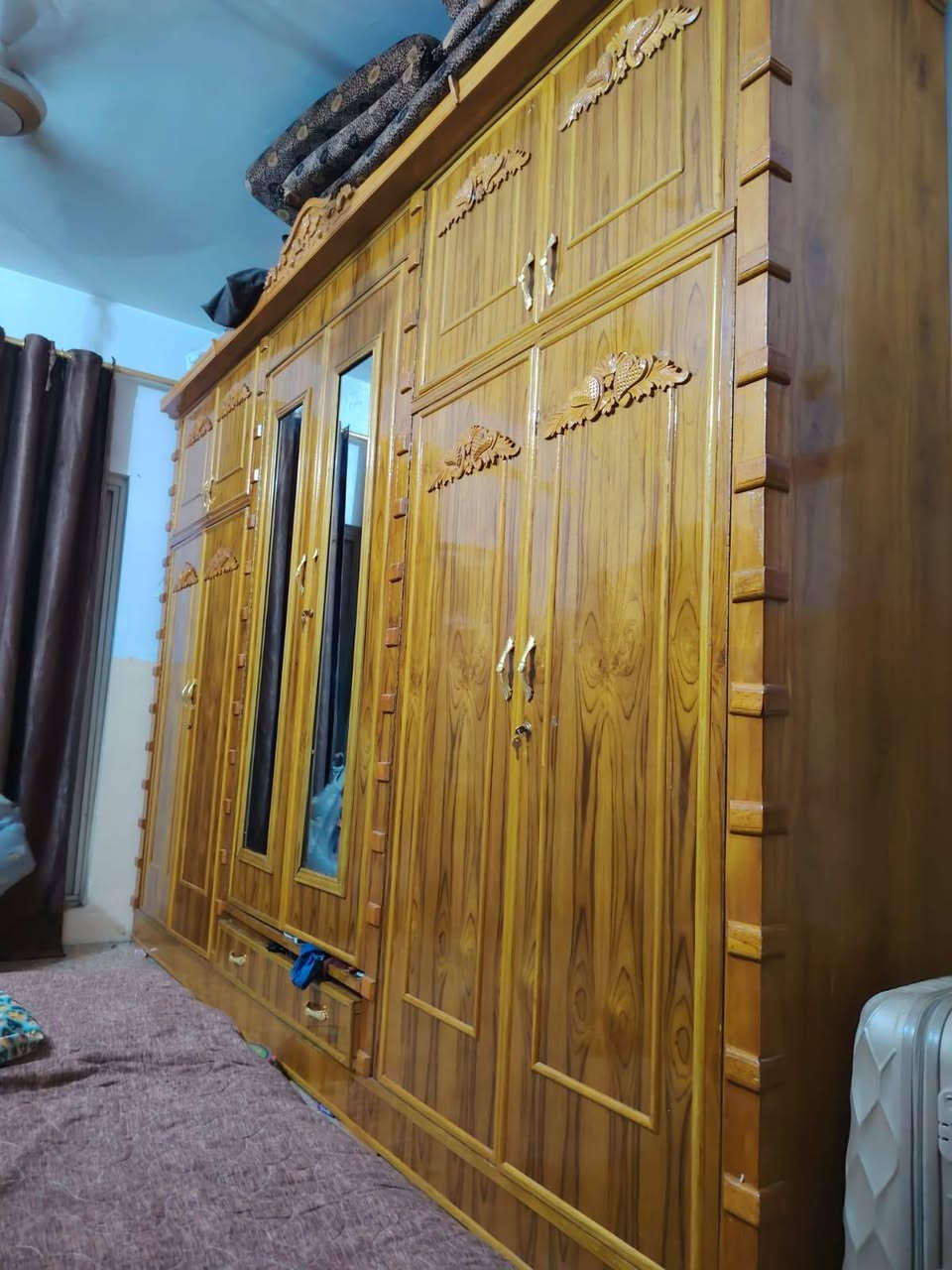غرفه مستخدمه قليل جدا نضافه ميه بالميه سعر٩٠٠ الي يحب يتواصل وياي ع رقم ***********مكاني كربلاء
