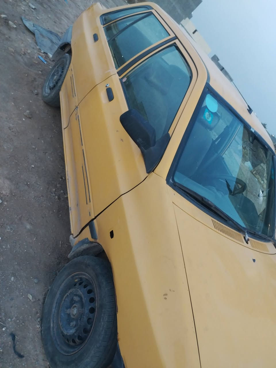 سايبة موديل 2012 للبيع مكينه نص عمر كير نص عمر المكينه بيه تنقيص شواصيه يرادله تعمير تايرات نضيفه داخله نضيف يرادله شويه ترتيب السعر 20 ورقه ***********
